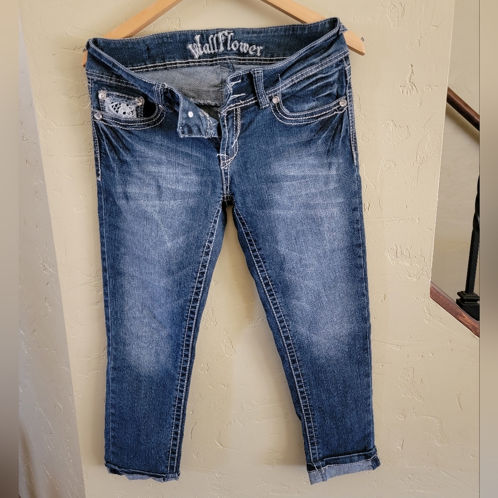Wallflower Capri size 7